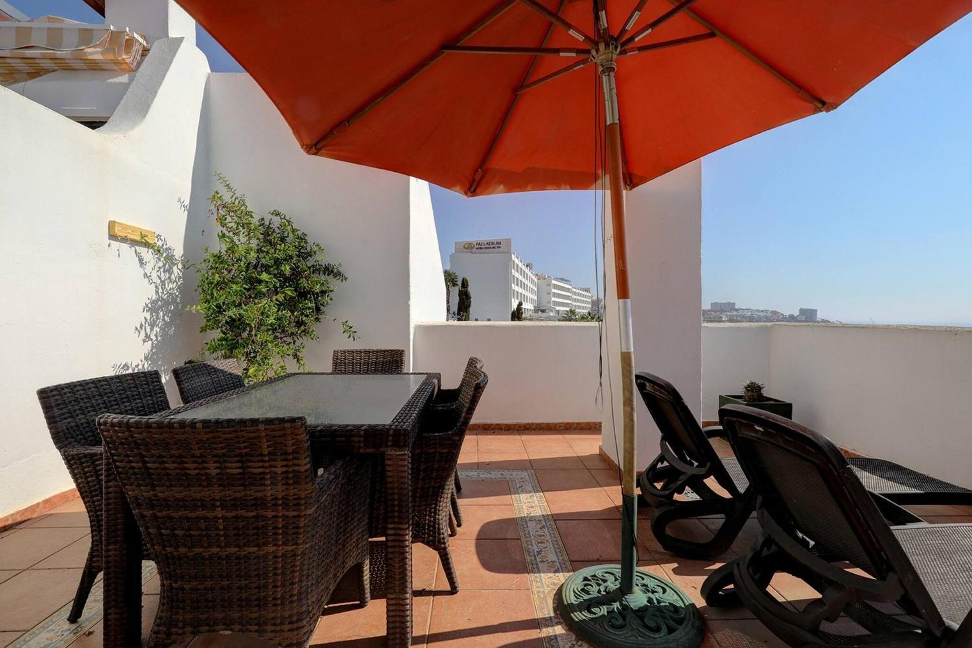 082 - Stunning Sea Views Beachfront Apartment Benalmadena Exterior photo